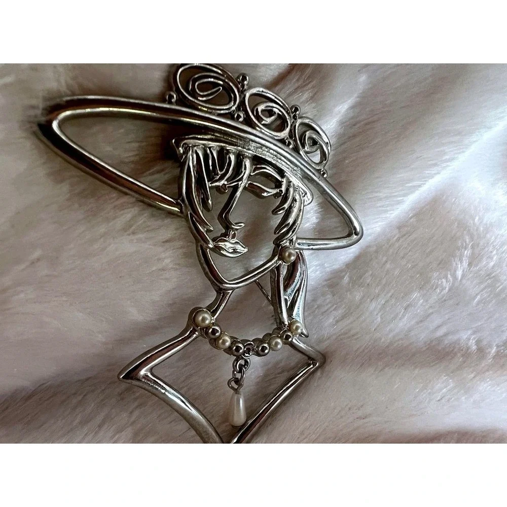 N/A vintage figural